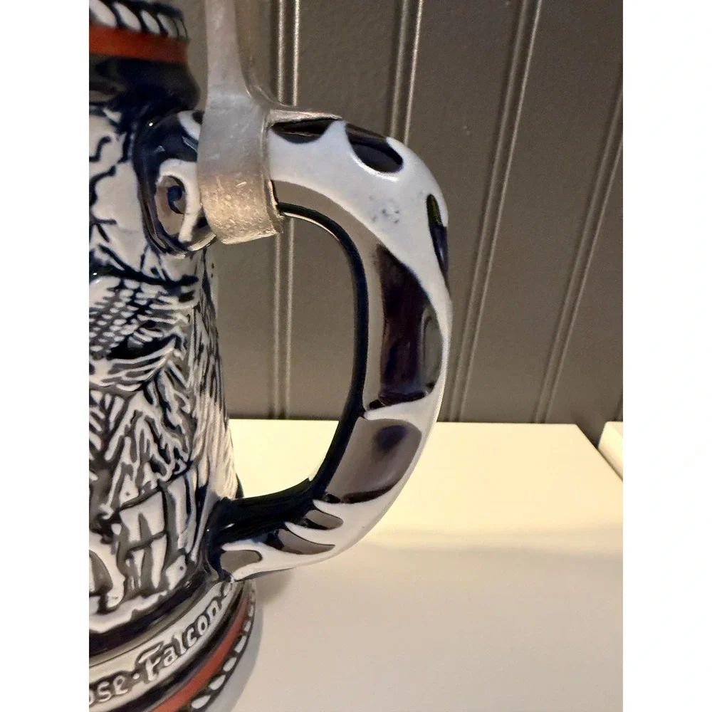 Avon wilderness stein blue